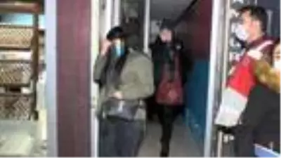 Kartal'da mühürlü mekanda korona partisi; 18 kişiye 56 bin lira ceza Kartal'da mühürlü mekanda korona partisi; 18 kişiye 56 bin lira ceza