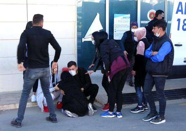 Lüks cipteki infazda 3 kişi hayatını kaybetmişti! Genç kızın 'babam' çığlıkları yürekleri dağladı Lüks cipteki infazda 3 kişi hayatını kaybetmişti! Genç kızın 'babam' çığlıkları yürekleri dağladı