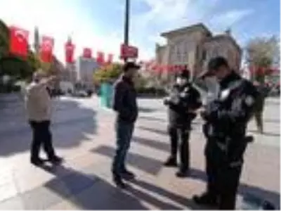 Maskesiz polise yakalandı, 'Hatamı kabul ediyorum' dedi Maskesiz polise yakalandı, 'Hatamı kabul ediyorum' dedi