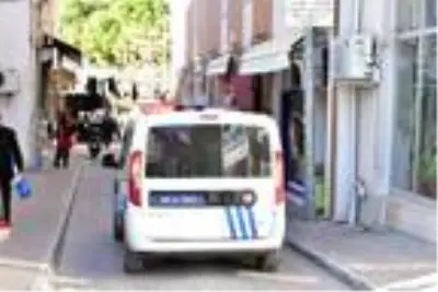 Son dakika... Muğla'da polis, oturma yerlerine güvenlik şeridi çekti Son dakika... Muğla'da polis, oturma yerlerine güvenlik şeridi çekti