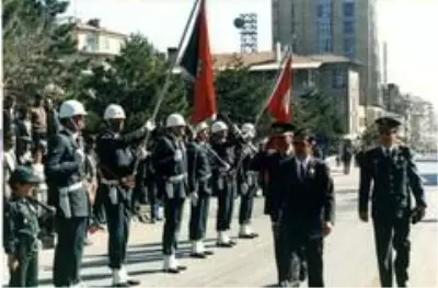 Son dakika haberi | Nevşehir Emniyeti, 34 yıl önce kutlanan Polis Haftasını paylaştı Son dakika haberi | Nevşehir Emniyeti, 34 yıl önce kutlanan Polis Haftasını paylaştı