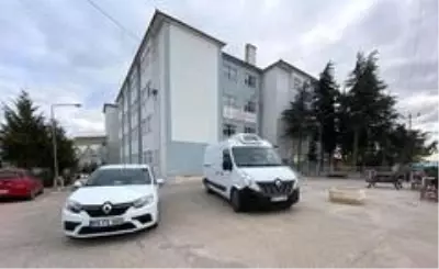 Oda başkanı 2 aracını korona virüsle mücadeleye tahsis etti Oda başkanı 2 aracını korona virüsle mücadeleye tahsis etti