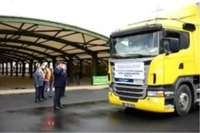 Ordu'dan İzmir'e tır dolusu yardım Ordu'dan İzmir'e tır dolusu yardım
