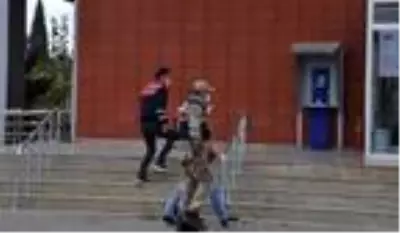 Otomobil ve 30 bin liralık eşya hırsızlığı şüphelisi adliyede Otomobil ve 30 bin liralık eşya hırsızlığı şüphelisi adliyede