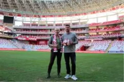 Podolski: 'Türkiye benim ikinci vatanım' Podolski: 'Türkiye benim ikinci vatanım'