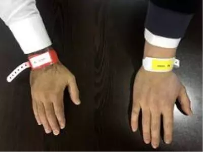 Pozitif vakalar ile temaslılara bileklik takma uygulaması başladı Pozitif vakalar ile temaslılara bileklik takma uygulaması başladı