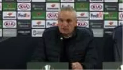 Rıza Çalımbay: '2 defa yenik duruma düşmemize rağmen oyundan kopmadık' Rıza Çalımbay: '2 defa yenik duruma düşmemize rağmen oyundan kopmadık'