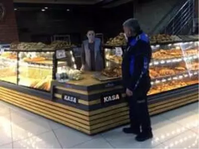 Salihli'de zabıta ekiplerinden işletmelere korona virüs denetimi Salihli'de zabıta ekiplerinden işletmelere korona virüs denetimi