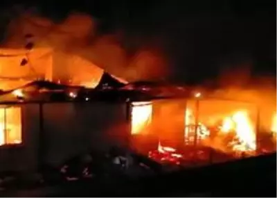 Son dakika: Samsun'da ev yangını Son dakika: Samsun'da ev yangını