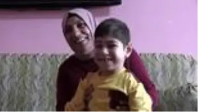 Serebral palsi hastası minik Ömer yaşıtlarıyla oynayabilmenin hayalini kuruyor Serebral palsi hastası minik Ömer yaşıtlarıyla oynayabilmenin hayalini kuruyor