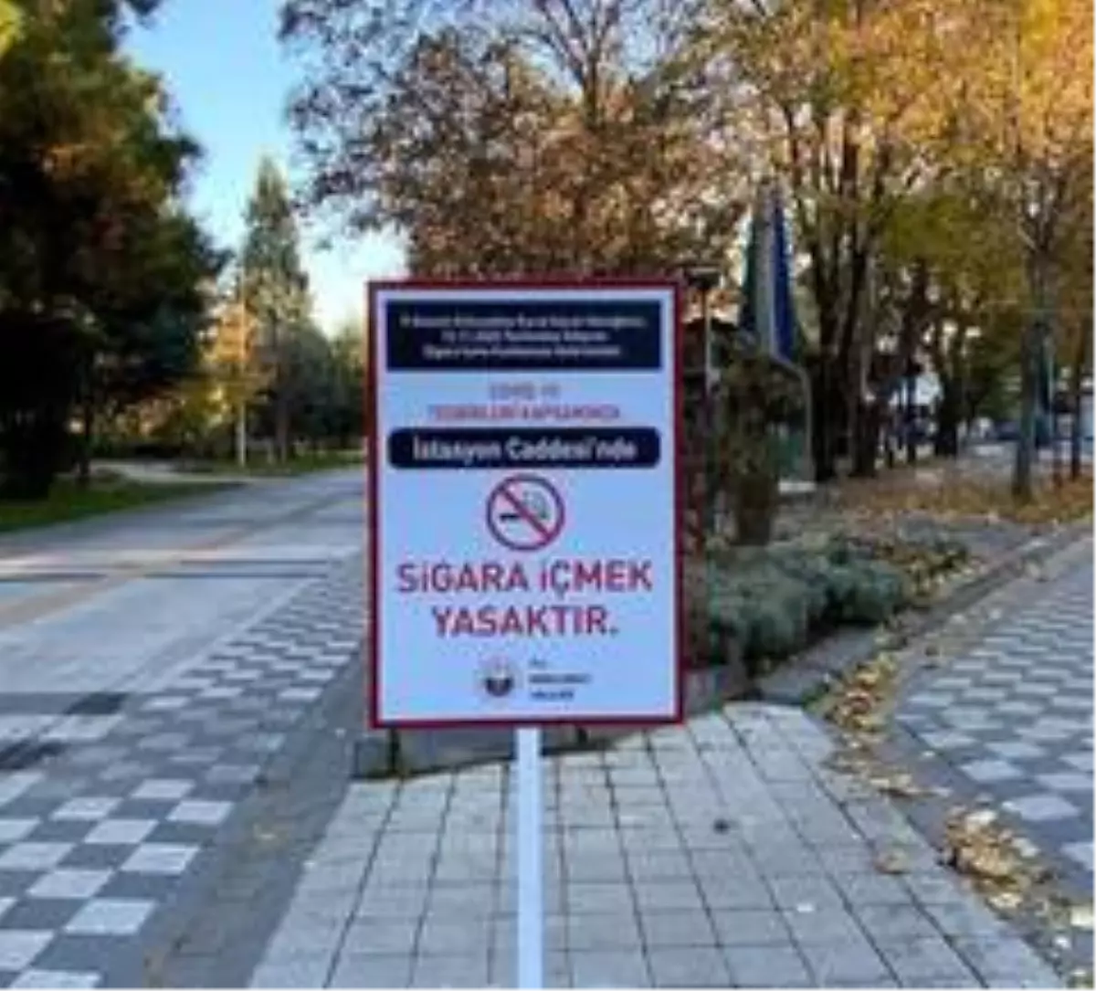 Sigara içmenin yasak olduğu alanlara uyarı tabelası konuldu
