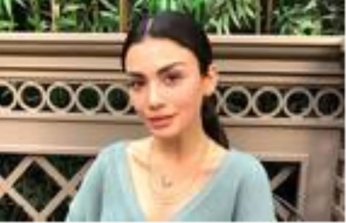 Sol Yanım Serra kimdir? Serra karakterini canlandıran Özge Yağız kimdir, kaç yaşında, nereli? Özge Yağız dizileri filmleri nelerdir?