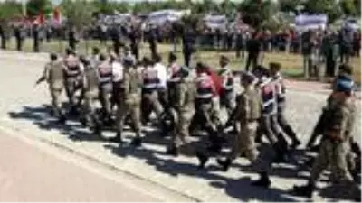 Son Dakika! Akıncı Üssü Davası'nda; sivil imamlar ve Ankara'yı bombalayan pilotlar 79'ar kez ağırlaştırılmış müebbet hapse çarptırıldı Son Dakika! Akıncı Üssü Davası'nda; sivil imamlar ve Ankara'yı bombalayan pilotlar 79'ar kez ağırlaştırılmış müebbet hapse çarptırıldı