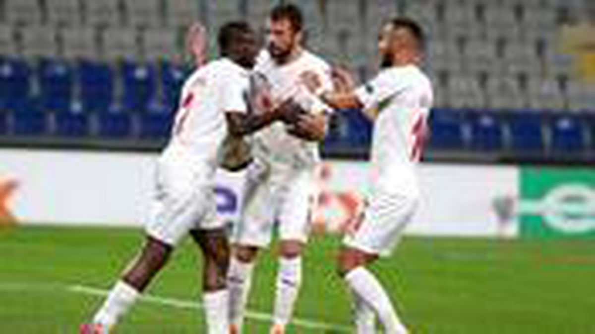 Son Dakika: Sivasspor geriden gelerek Karabağ'ı 3-2 mağlup etti
