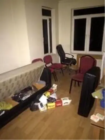 Sosyal mesafeyi hiçe sayarak kumar oynayan kişilere ceza yağdı Sosyal mesafeyi hiçe sayarak kumar oynayan kişilere ceza yağdı