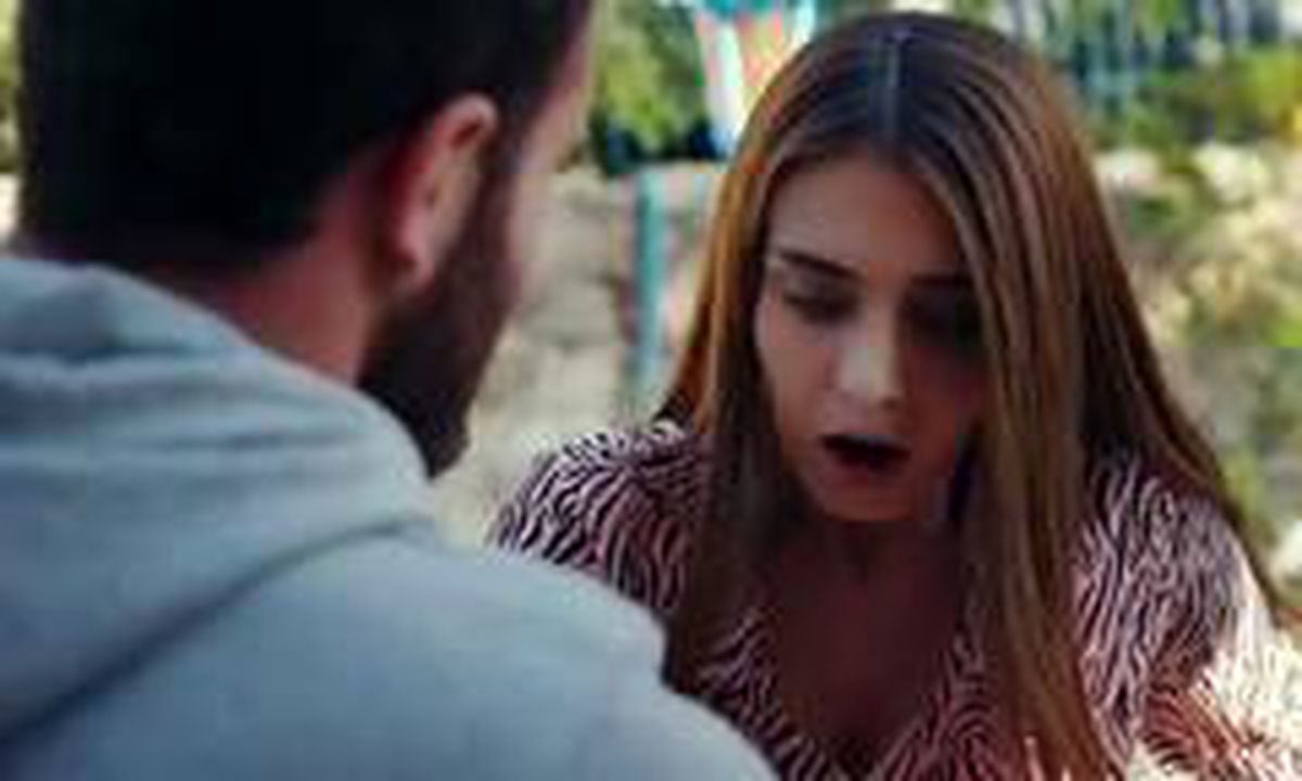 Star TV'nin bir kadının bıçaklandığı sahneyi 'En güzel an' etiketiyle paylaşması sosyal medyayı ayağa kaldırdı