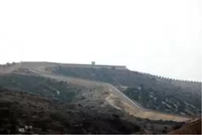 Suriye sınırında duvar yapımı tamamlandı Suriye sınırında duvar yapımı tamamlandı