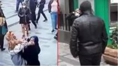 Taksim'de akılalmaz görüntüler! Bir yanda dilencilerin rant kavgası, diğer yanda boğazına jilet dayayan dolandırıcı Taksim'de akılalmaz görüntüler! Bir yanda dilencilerin rant kavgası, diğer yanda boğazına jilet dayayan dolandırıcı