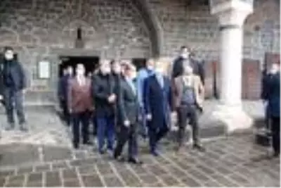 Tarihi kilisedeki el yazması eserler dijital ortama aktarılacak Tarihi kilisedeki el yazması eserler dijital ortama aktarılacak