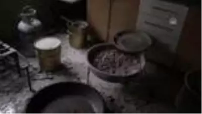 Tatlı imalathanesinde çıkan yangında bir kişi yaşamını yitirdi Tatlı imalathanesinde çıkan yangında bir kişi yaşamını yitirdi