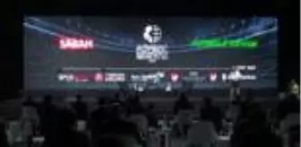 İstanbul: TFF Başkanı Özdemir: 'Hocamıza yapılan ağır eleştirileri üzüntüyle takip ettik' İstanbul: TFF Başkanı Özdemir: 'Hocamıza yapılan ağır eleştirileri üzüntüyle takip ettik'