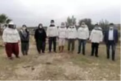 Toroslar'da kış şartlarında bal sağımı Toroslar'da kış şartlarında bal sağımı