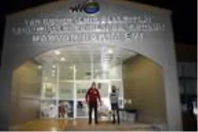 Son dakika haberi | Trafik kazasında bir bacağını kaybeden 'Pamuk'u Adanalı hayvansever sahiplendi Son dakika haberi | Trafik kazasında bir bacağını kaybeden 'Pamuk'u Adanalı hayvansever sahiplendi