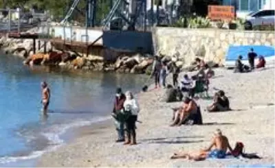 Türkiye'nin yüksek kesimlerinde kar, sıfır noktasında yaz yaşanıyor Türkiye'nin yüksek kesimlerinde kar, sıfır noktasında yaz yaşanıyor