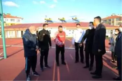 Türkiye ve Ukrayna atletizm milli takımları Kütahya'da kampa girdi Türkiye ve Ukrayna atletizm milli takımları Kütahya'da kampa girdi