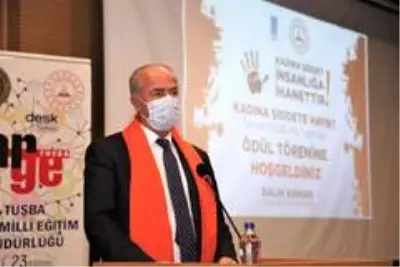 Tuşba Belediyesinden 'Kadına Yönelik Şiddete Karşı Uluslararası Mücadele Günü' etkinliği Tuşba Belediyesinden 'Kadına Yönelik Şiddete Karşı Uluslararası Mücadele Günü' etkinliği