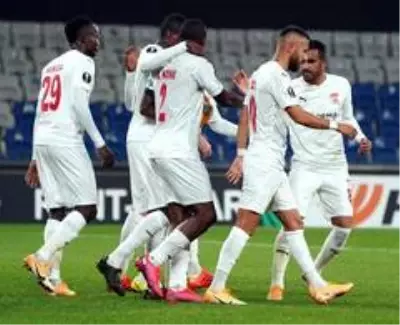 UEFA Avrupa Ligi: Karabağ: 1 - DG Sivasspor: 1 (İlk yarı) UEFA Avrupa Ligi: Karabağ: 1 - DG Sivasspor: 1 (İlk yarı)