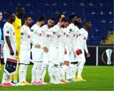 UEFA Avrupa Ligi: Karabağ: 1 - Sivasspor: 0 (Maç devam ediyor) UEFA Avrupa Ligi: Karabağ: 1 - Sivasspor: 0 (Maç devam ediyor)