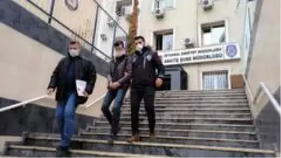 Son dakika... Uygur Türkü'nü vuran zanlının yakalanma anı kamerada Son dakika... Uygur Türkü'nü vuran zanlının yakalanma anı kamerada