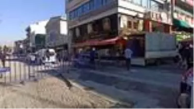 Son dakika haberleri | Vakalar arttı, Düzce'de en yoğun cadde de giriş çıkışlar sınırlandırıldı Son dakika haberleri | Vakalar arttı, Düzce'de en yoğun cadde de giriş çıkışlar sınırlandırıldı