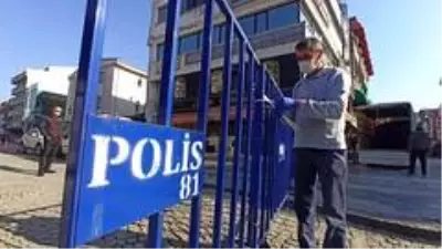 Son dakika haberleri | Vakalar arttı, Düzce'de en yoğun cadde de giriş çıkışlar sınırlandırıldı Son dakika haberleri | Vakalar arttı, Düzce'de en yoğun cadde de giriş çıkışlar sınırlandırıldı