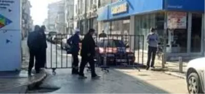 Son dakika haberleri | Vakalar arttı, Düzce'de en yoğun cadde de giriş çıkışlar sınırlandırıldı Son dakika haberleri | Vakalar arttı, Düzce'de en yoğun cadde de giriş çıkışlar sınırlandırıldı