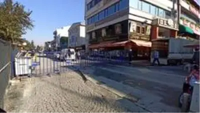 Son dakika haberleri | Vakalar arttı, Düzce'de en yoğun cadde de giriş çıkışlar sınırlandırıldı Son dakika haberleri | Vakalar arttı, Düzce'de en yoğun cadde de giriş çıkışlar sınırlandırıldı