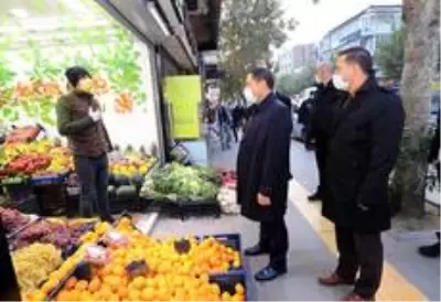 Vali Masatlı: 'Salgına karşı topyekün mücadele etmek zorundayız' Vali Masatlı: 'Salgına karşı topyekün mücadele etmek zorundayız'