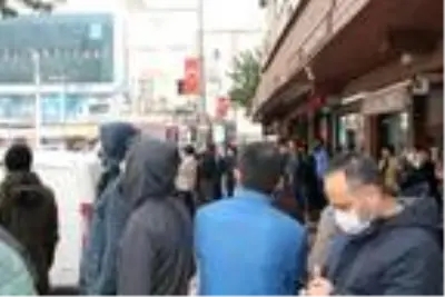 Son dakika haber | Yangın çıkan otelde, odalarından itfaiye merdiveniyle alındılar Son dakika haber | Yangın çıkan otelde, odalarından itfaiye merdiveniyle alındılar