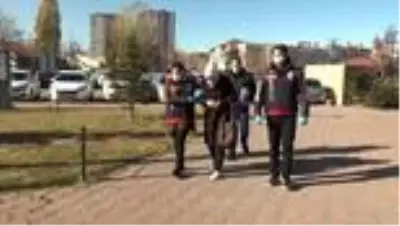 Son dakika... Yeni doğmuş bebeğini ölüme terk eden anne tutuklandı Son dakika... Yeni doğmuş bebeğini ölüme terk eden anne tutuklandı