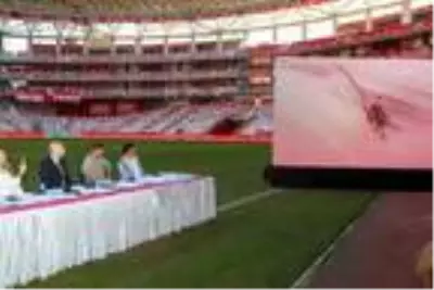 Yıldız futbolcu Podolski, tanıtım elçisi oldu Yıldız futbolcu Podolski, tanıtım elçisi oldu