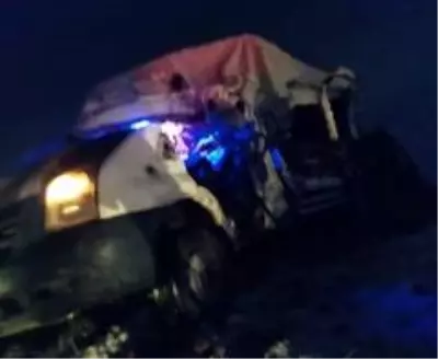 Yüksekova'da trafik kazası: 1 ölü, 1 yaralı Yüksekova'da trafik kazası: 1 ölü, 1 yaralı