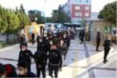 Son dakika gündem: 4 ilde telefon dolandırıcılarına operasyonda 30 şüpheli adliyede Son dakika gündem: 4 ilde telefon dolandırıcılarına operasyonda 30 şüpheli adliyede