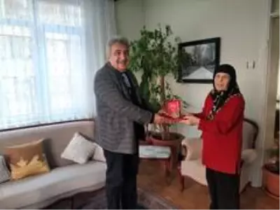 73 yaşındaki kadın ev ve dükkanını Mehmetçik Vakfı'na bağışladı 73 yaşındaki kadın ev ve dükkanını Mehmetçik Vakfı'na bağışladı