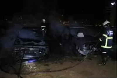 Adana'da araç hurdalığında yangın Adana'da araç hurdalığında yangın