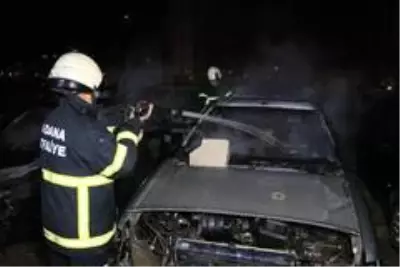 Adana'da araç hurdalığında yangın Adana'da araç hurdalığında yangın