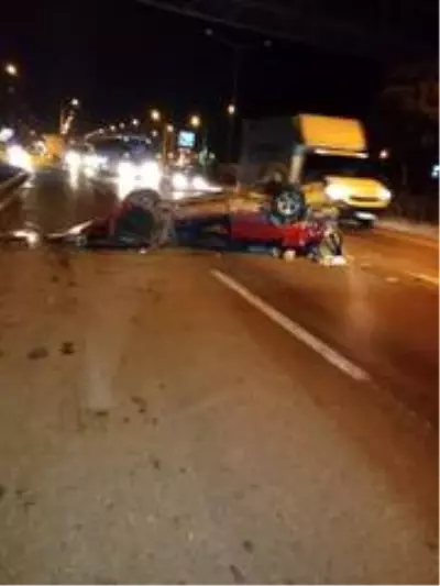 Afyonkarahisar'da trafik kazası, 2 yaralı Afyonkarahisar'da trafik kazası, 2 yaralı