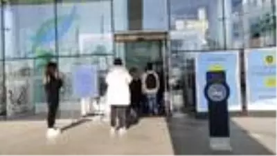 Alışveriş merkezlerinde 'Efsane Cuma' yoğunluğu yaşanıyor (2) Alışveriş merkezlerinde 'Efsane Cuma' yoğunluğu yaşanıyor (2)