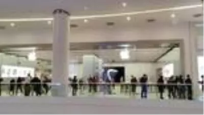 Alışveriş merkezlerinde 'Efsane Cuma' yoğunluğu yaşanıyor (2) Alışveriş merkezlerinde 'Efsane Cuma' yoğunluğu yaşanıyor (2)