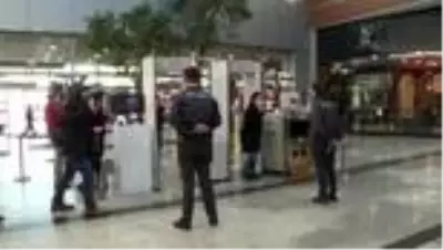 Son dakika! Alışveriş merkezlerindeki Kovid-19 tedbirleri denetlendi Son dakika! Alışveriş merkezlerindeki Kovid-19 tedbirleri denetlendi
